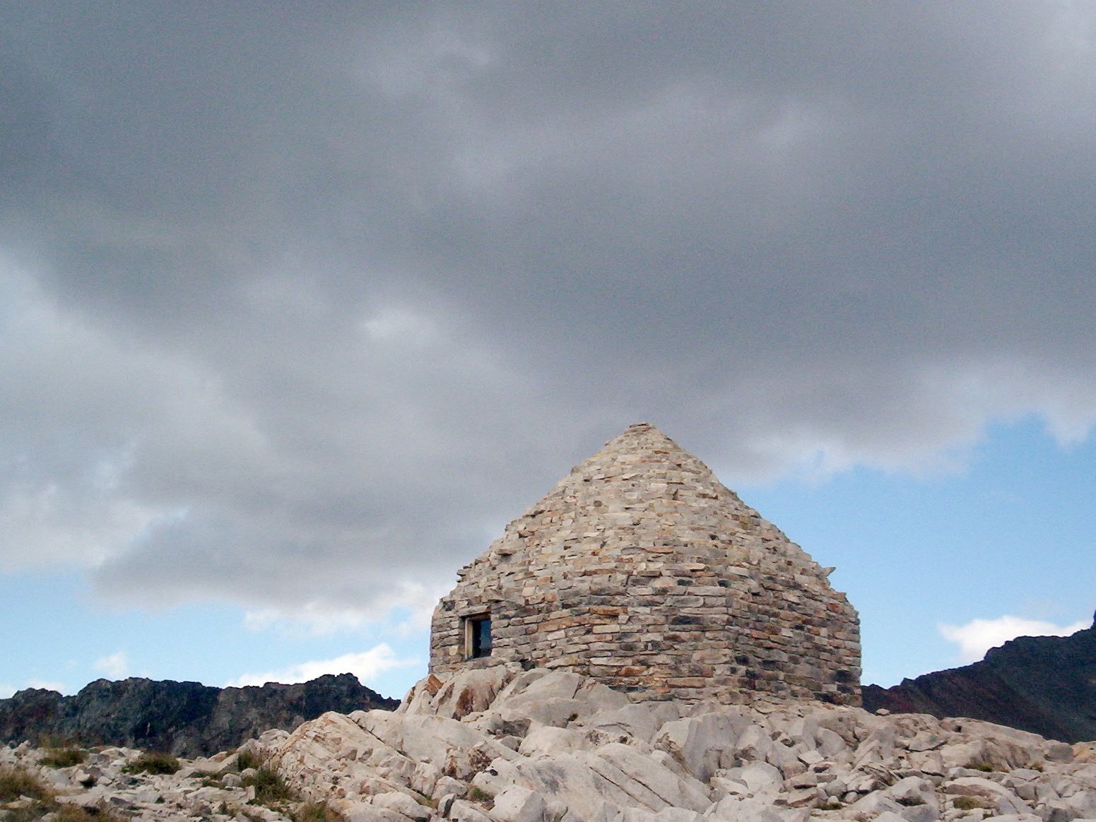 Muir Hut stone shelter on Muir Pass, John Muir Trail